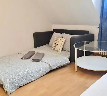 Apartment Studio, 3 Min Walk To Main Stationhb Leon - Self Checkin